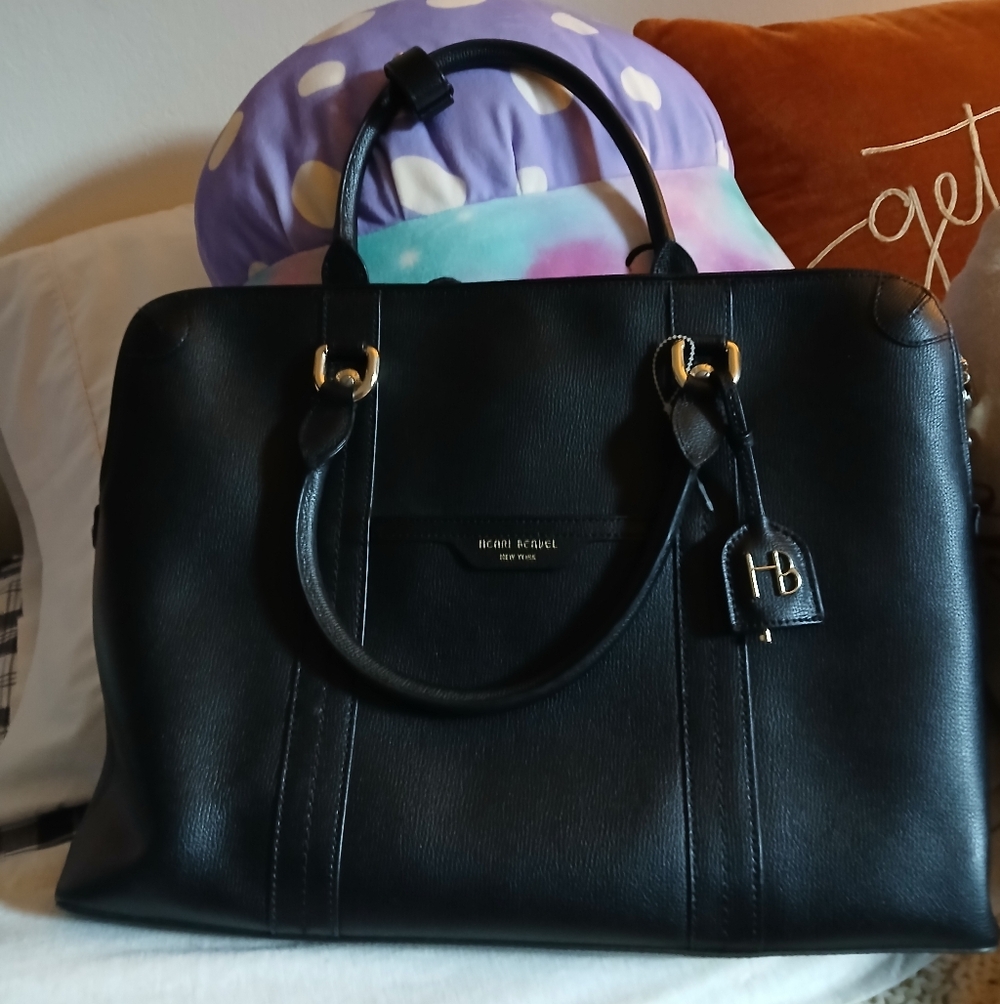 Henri Bendel Leather Purse